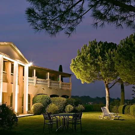 Castel 'provence فندق