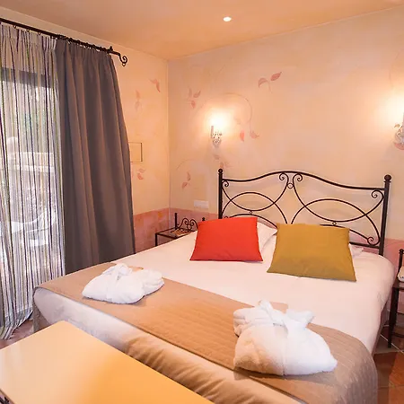 Castel 'provence 3*